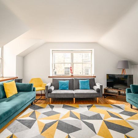 Bright - Central - Sleeps 10 Единбург Екстериор снимка